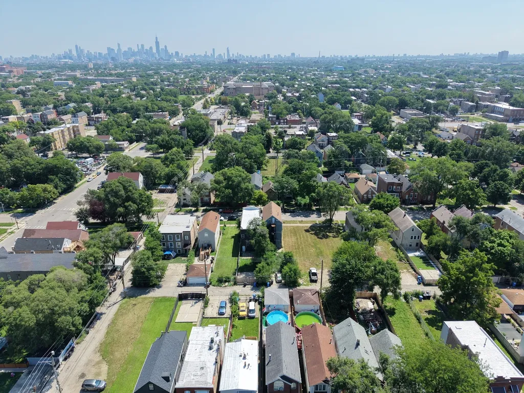 1622 South Karlov Avenue Chicago IL 60623
