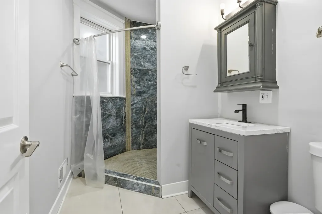 1622 South Karlov Avenue Chicago IL 60623