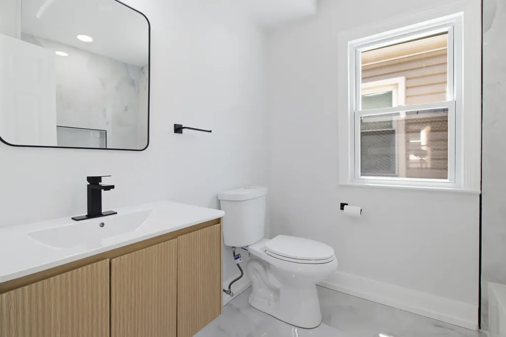 3250 North Olcott Avenue Chicago IL 60634