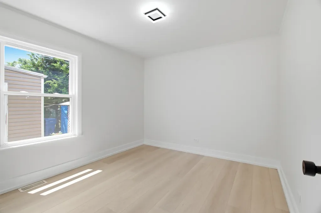 3250 North Olcott Avenue Chicago IL 60634