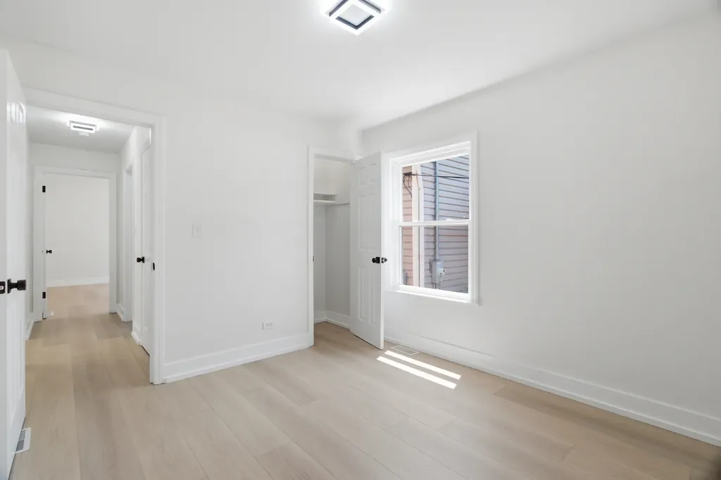 3250 North Olcott Avenue Chicago IL 60634