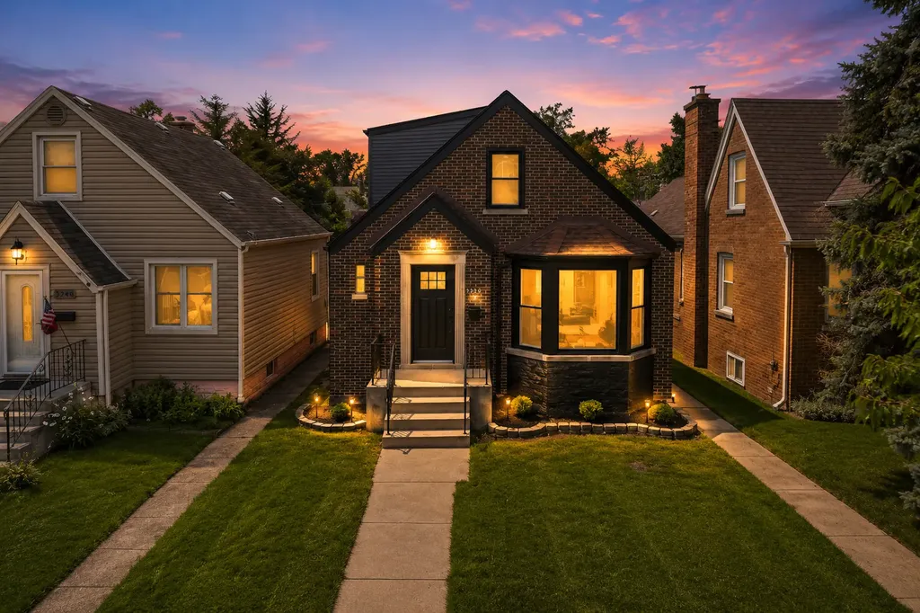 3250 North Olcott Avenue Chicago IL 60634