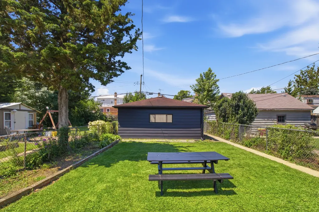 3250 North Olcott Avenue Chicago IL 60634
