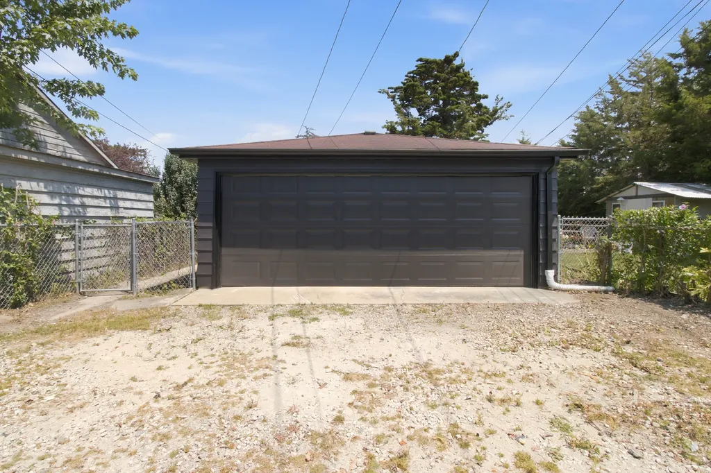 3250 North Olcott Avenue Chicago IL 60634