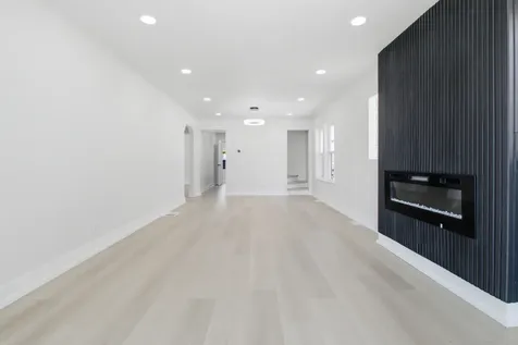 3250 North Olcott Avenue Chicago IL 60634