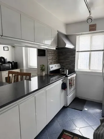 7061 North Kedzie Avenue Chicago IL 60645