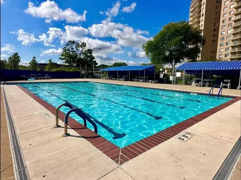 7061 North Kedzie Avenue Chicago IL 60645