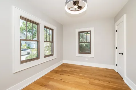 330 South River Lane Geneva IL 60134