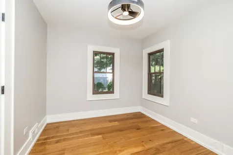 330 South River Lane Geneva IL 60134