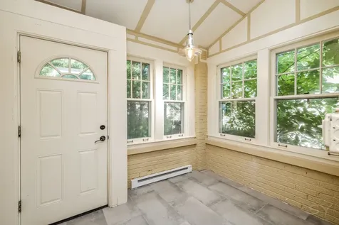 330 South River Lane Geneva IL 60134
