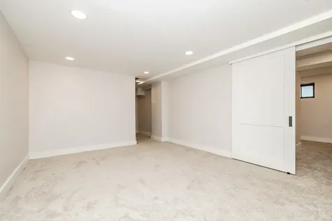 330 South River Lane Geneva IL 60134