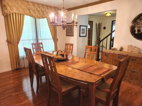 709 Garfield Avenue Libertyville IL 60048