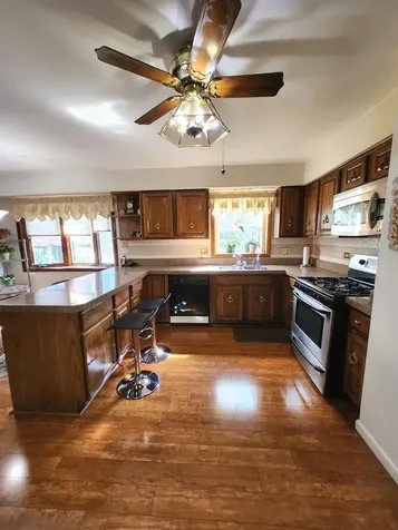 709 Garfield Avenue Libertyville IL 60048