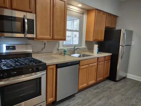 121 North May Street Aurora IL 60506