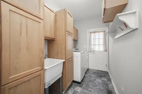 1379 West Deer Court Palatine IL 60067