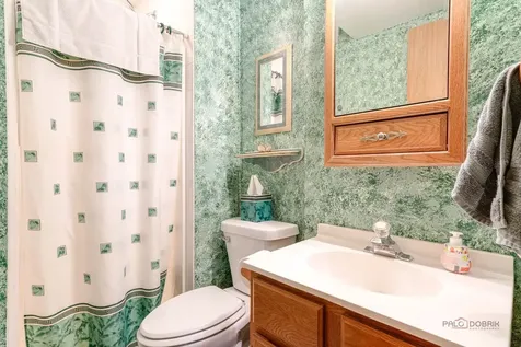 916 Lorelei Drive Zion IL 60099