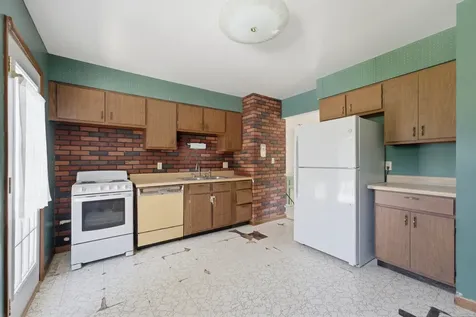 1119 94TH Avenue W Rock Island IL 61201