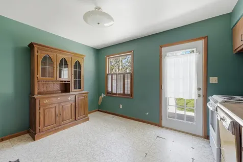 1119 94TH Avenue W Rock Island IL 61201