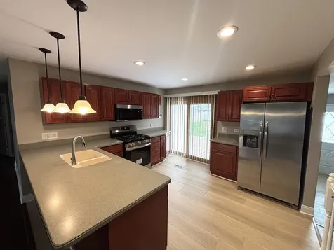 7937 West 82nd Place Bridgeview IL 60455