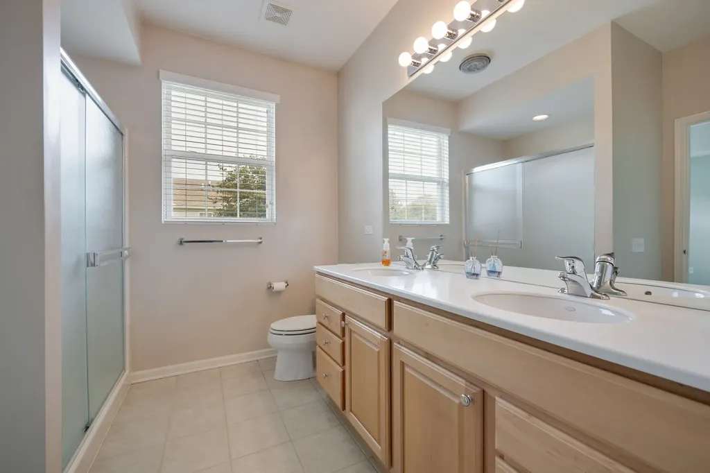 13504 Bonaire Road Huntley IL 60142