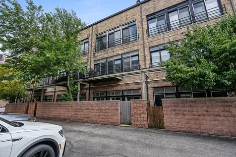 1760 West Wrightwood Avenue Chicago IL 60614