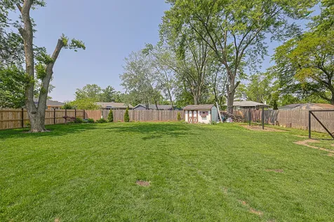 521 Edgewood Lane Elk Grove Village IL 60007