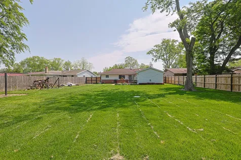521 Edgewood Lane Elk Grove Village IL 60007