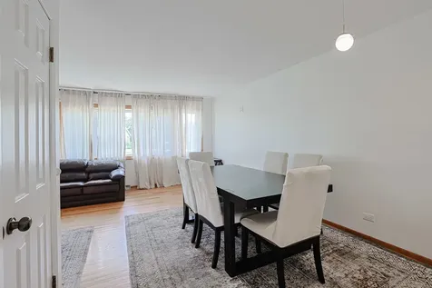 521 Edgewood Lane Elk Grove Village IL 60007