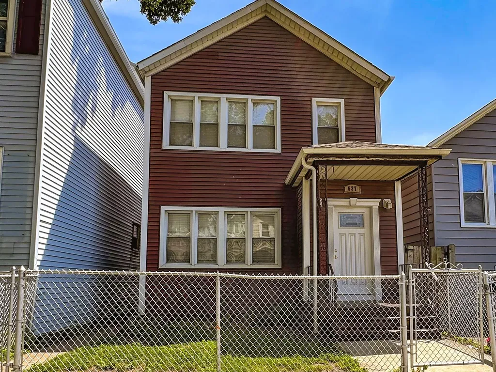 637 West 46th Place Chicago IL 60609