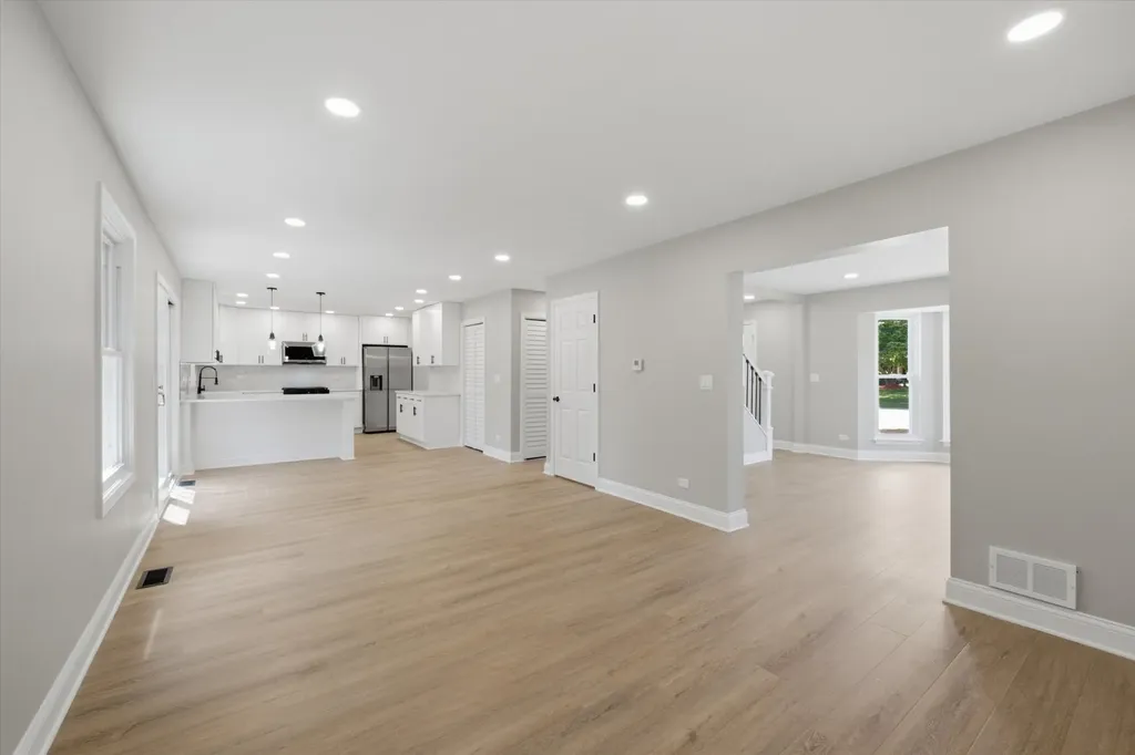 308 Homewood Drive Bolingbrook IL 60440
