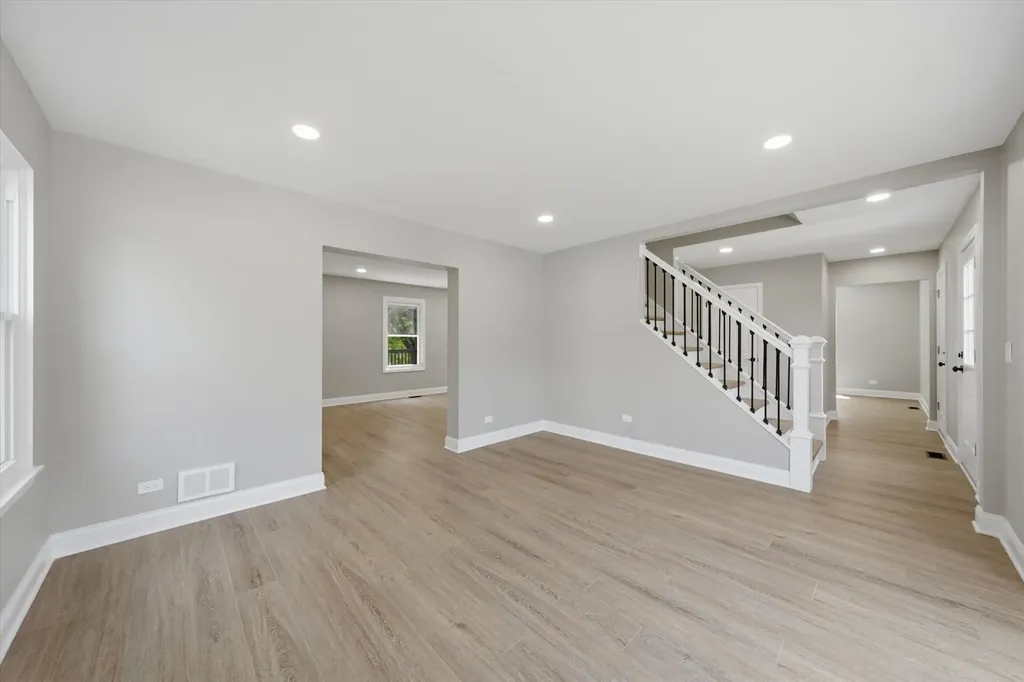 308 Homewood Drive Bolingbrook IL 60440