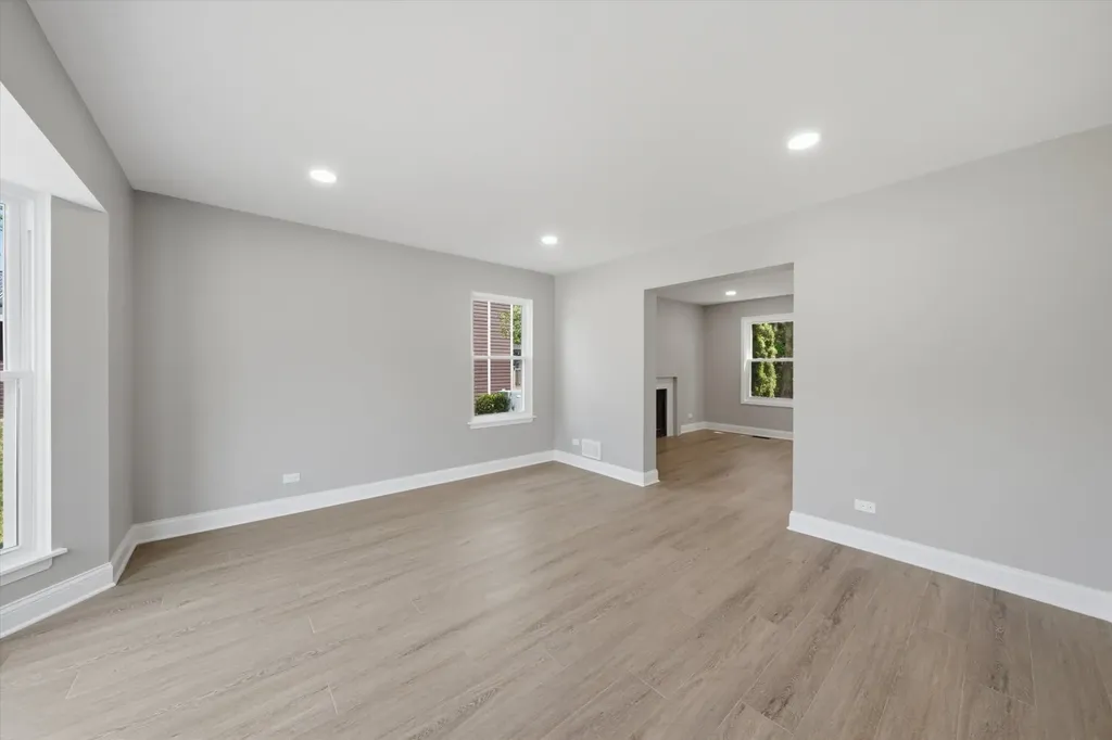 308 Homewood Drive Bolingbrook IL 60440