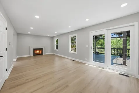 308 Homewood Drive Bolingbrook IL 60440
