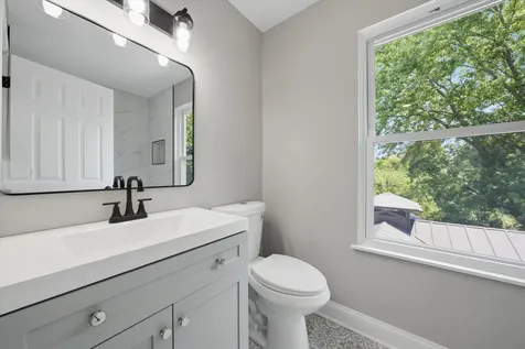 308 Homewood Drive Bolingbrook IL 60440