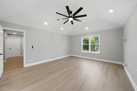 308 Homewood Drive Bolingbrook IL 60440