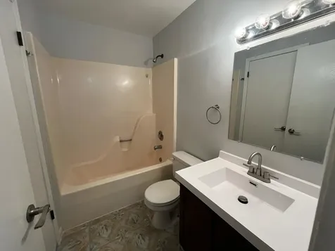 634 Nantucket Way Island Lake IL 60042