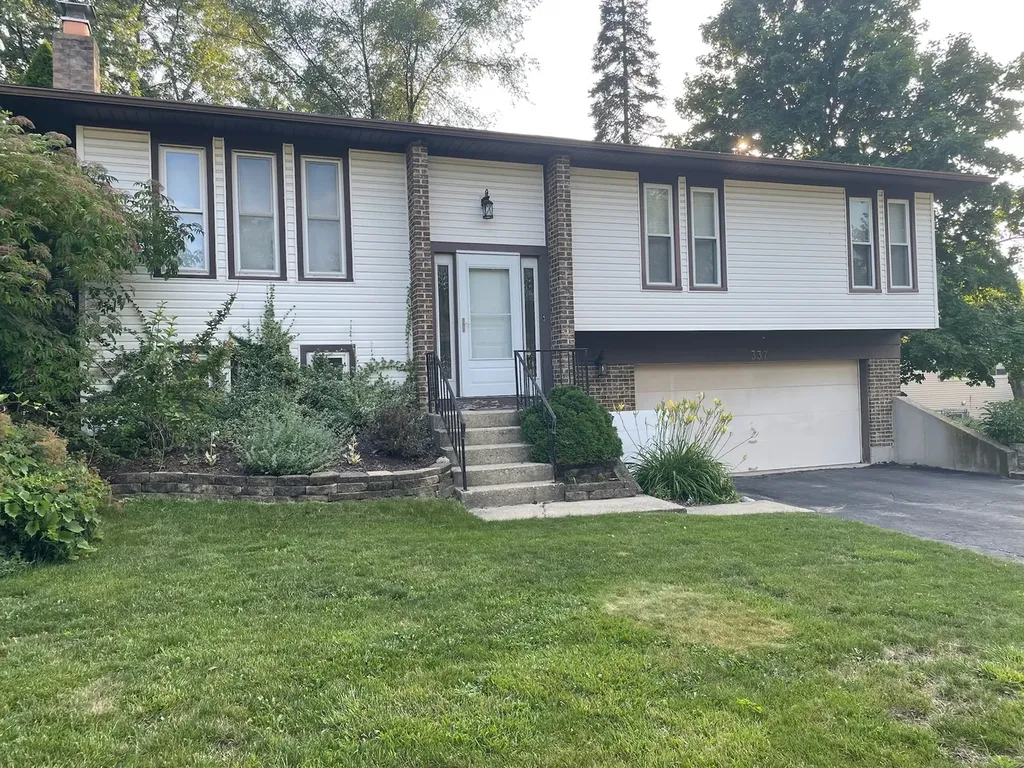337 Merlin Court Bolingbrook IL 60440