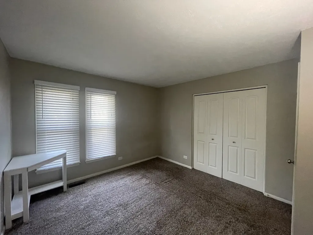 337 Merlin Court Bolingbrook IL 60440