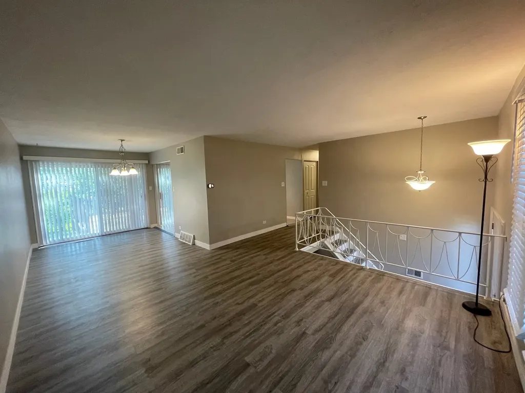 337 Merlin Court Bolingbrook IL 60440