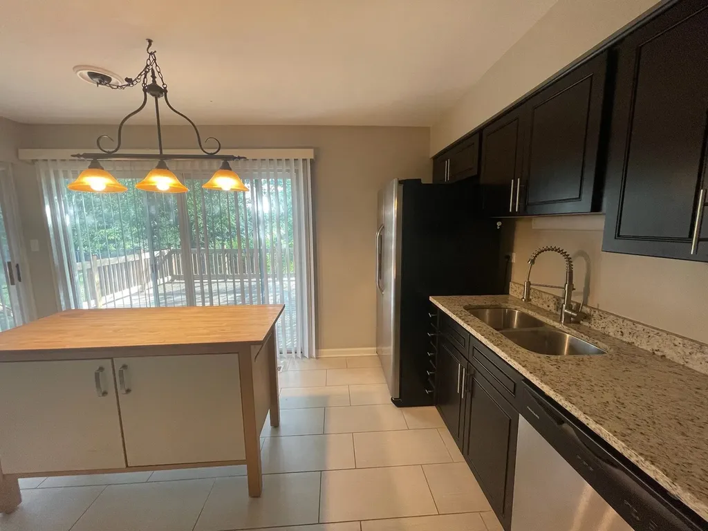 337 Merlin Court Bolingbrook IL 60440