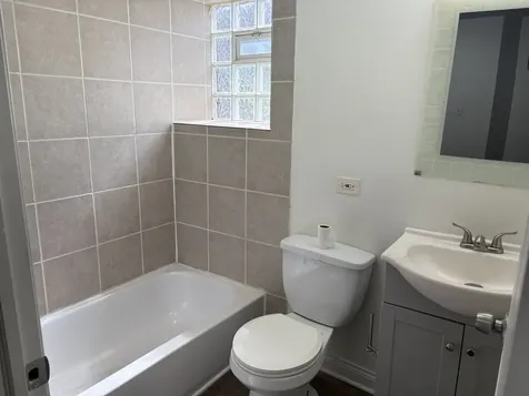 2822 West Flournoy Street Chicago IL 60612