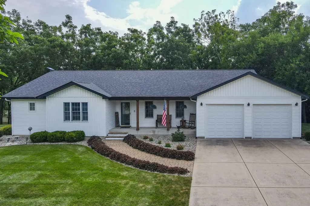 6174 Tulip Lane Grant Park IL 60940