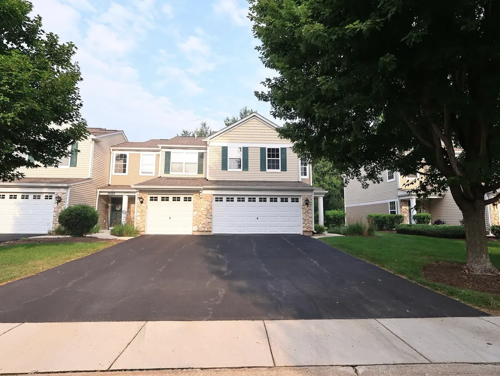 2607 Oak Tree Lane Plainfield IL 60586