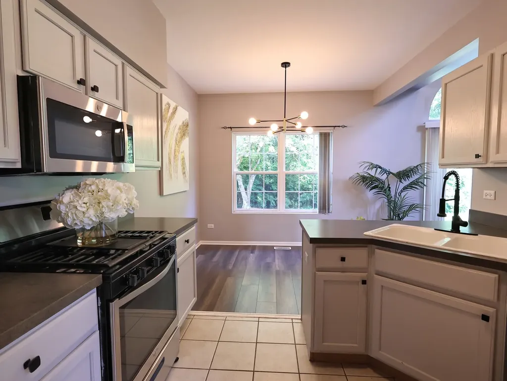 2607 Oak Tree Lane Plainfield IL 60586