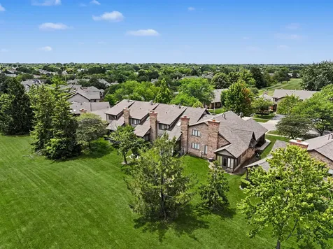 1697 Pebble Beach Drive Hoffman Estates IL 60169