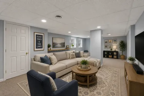 1697 Pebble Beach Drive Hoffman Estates IL 60169