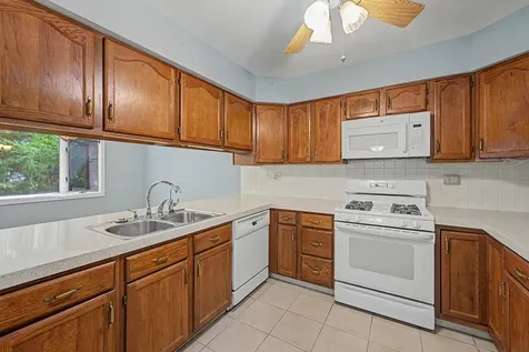 1697 Pebble Beach Drive Hoffman Estates IL 60169