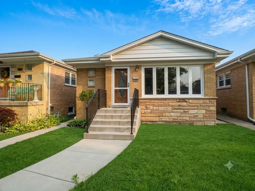 7520 West Carmen Avenue Harwood Heights IL 60706