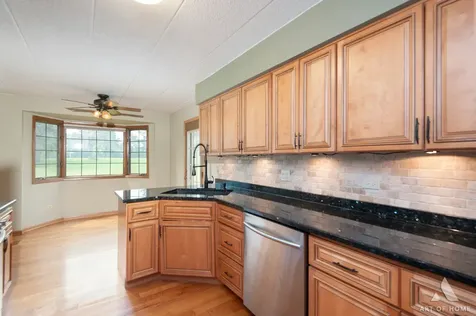 7843 West Arquilla Drive Palos Heights IL 60463