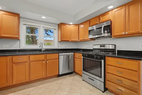 2826 186TH Street Lansing IL 60438